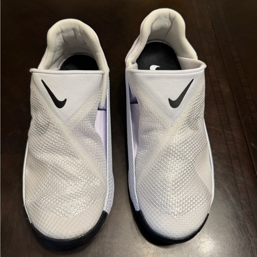 New Nike GO Flyease White Sneakers Shoes Size US 8.5 W / 7 M - Picture 5 of 13